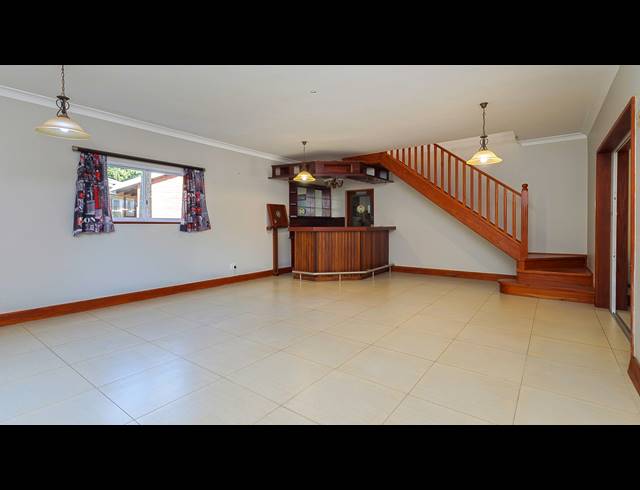 7 BEDROOM HOUSE FOR SALE IN CHELMSFORDVILLE